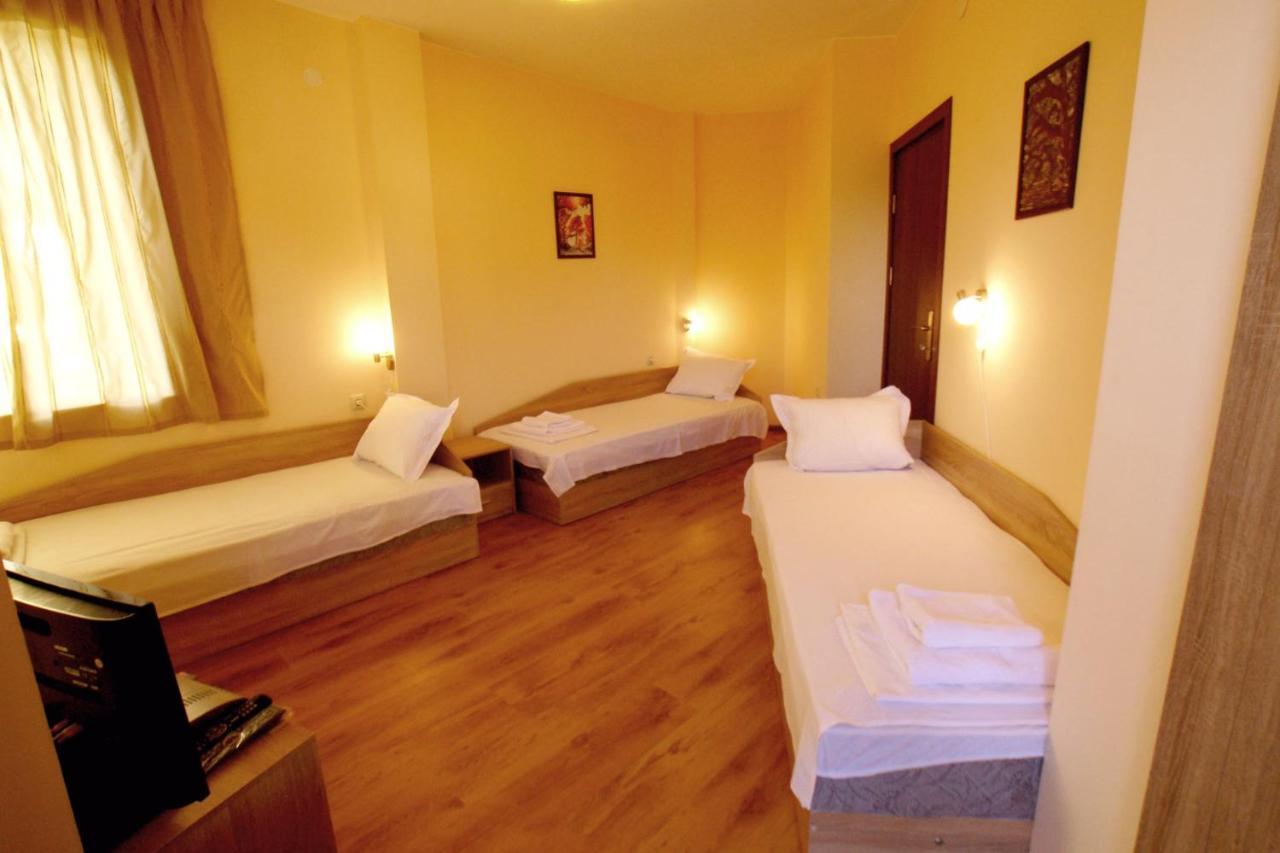 Guest House Brezata - Betula Главатарци Екстериор снимка